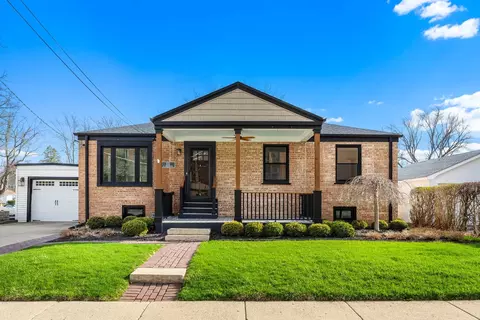 111 W Washington St, Palatine, IL 60067