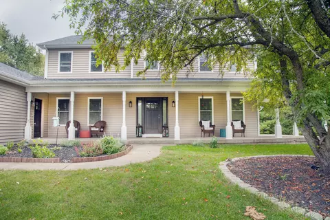 41 W945 Northway Dr, Elburn, IL 60119