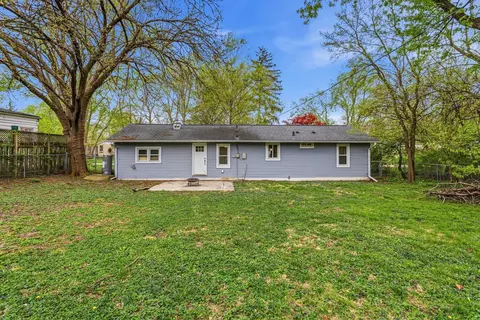 Exterior - 204 Flora Dr, Champaign, IL 61821 photo 4 of 6