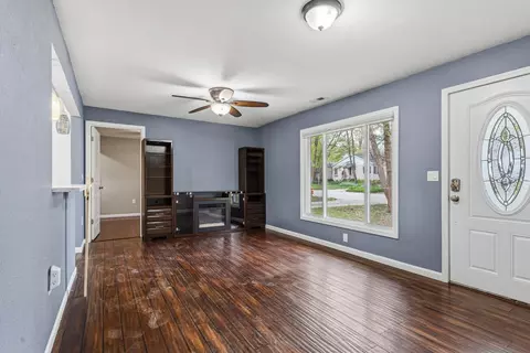 Living - 204 Flora Dr, Champaign, IL 61821 photo 2 of 3