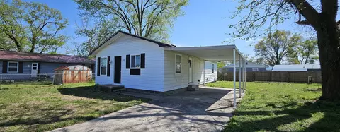 81 Creek Cir, Mcclure, IL 62957