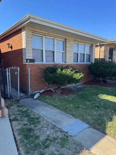 Exterior - 39 W 83rd St, Chicago, IL 60620 photo 1 of 1