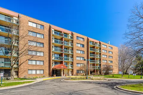 1800 Huntington Blvd #412, Hoffman Estates, IL 60169