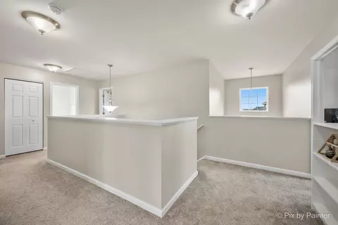 Entry Way - 114 Abbott Ct, Bartlett, IL 60103 photo 5 of 6