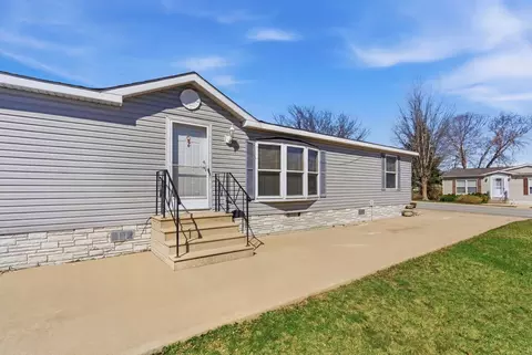 2295 Iris Ave, Belvidere, IL 61008