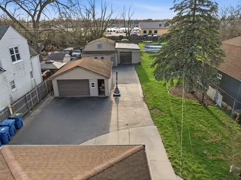 View/Area - 14426 Springfield Ave, Midlothian, IL 60445 photo 1 of 4