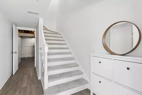 Entry Way - 1936 Whitingham Ln, Hoffman Estates, IL 60169 photo 1 of 2
