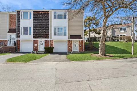 Exterior - 1936 Whitingham Ln, Hoffman Estates, IL 60169 photo 1 of 6