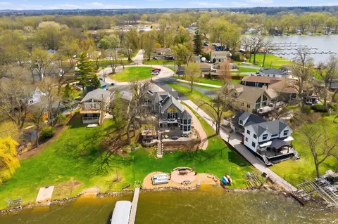 View/Area - 531 Circle Dr, Fox Lake, IL 60020 photo 3 of 5