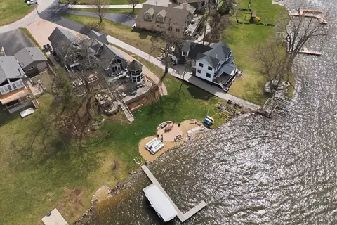 View/Area - 531 Circle Dr, Fox Lake, IL 60020 photo 4 of 5