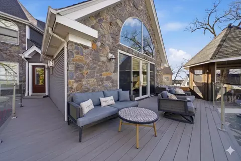 Exterior - 531 Circle Dr, Fox Lake, IL 60020 photo 5 of 23