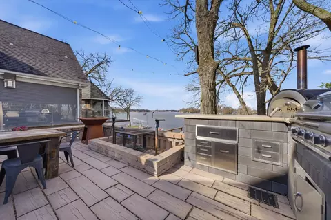 Exterior - 531 Circle Dr, Fox Lake, IL 60020 photo 11 of 23