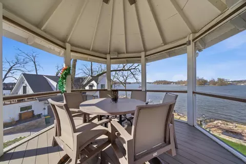 Exterior - 531 Circle Dr, Fox Lake, IL 60020 photo 7 of 23