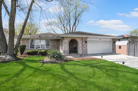 16810 Greenwood Ave, South Holland, IL 60473