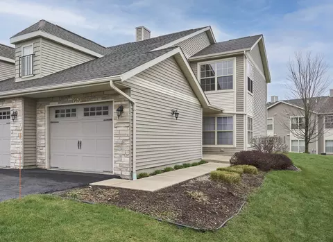 962 Arvle Cir #962, Sycamore, IL 60178