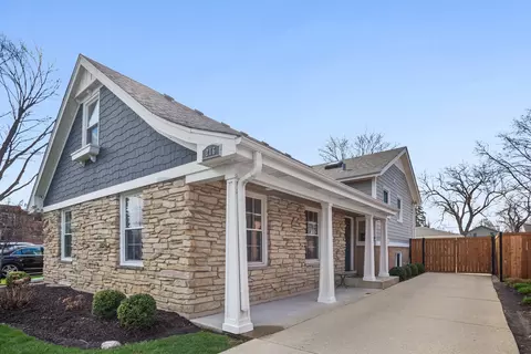 216 E Fremont Ave, Elmhurst, IL 60126