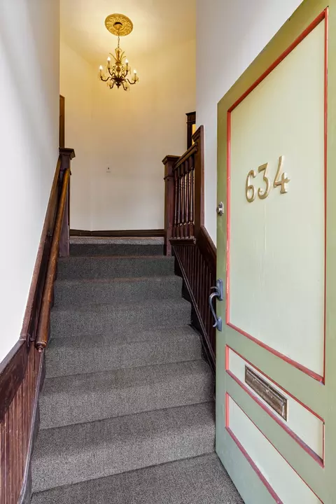 Entry Way - 632 E 112th St, Chicago, IL 60628 photo 1 of 3