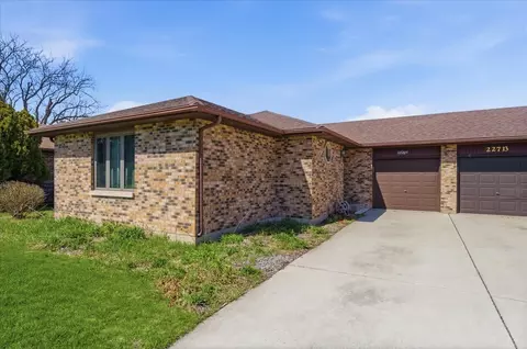 227 Hillcrest Ave #A, Yorkville, IL 60560