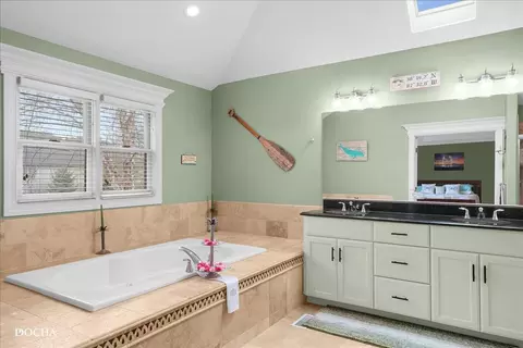 Bath - 25703 Blakely Ct, Plainfield, IL 60585 photo 2 of 6