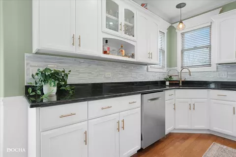 Kitchen - 25703 Blakely Ct, Plainfield, IL 60585 photo 2 of 4