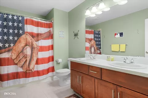 Bath - 25703 Blakely Ct, Plainfield, IL 60585 photo 5 of 6