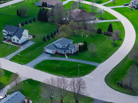 View/Area - 613 Silver Glen Rd, Mchenry, IL 60050 photo 1 of 7