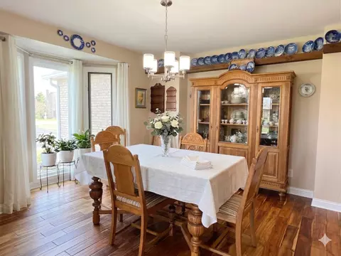 Dining - 613 Silver Glen Rd, Mchenry, IL 60050 photo 2 of 2