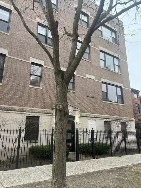 4149 N Kenmore Ave #3S, Chicago, IL 60613
