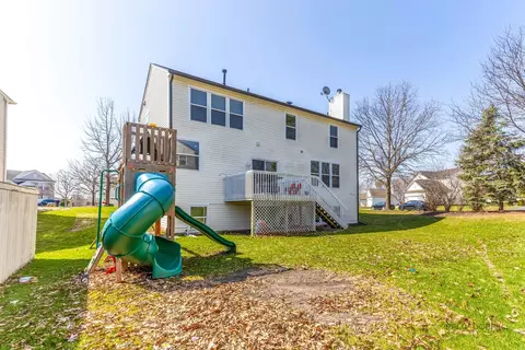 Exterior - 2212 Baxter Ct, Elgin, IL 60123 photo 5 of 6