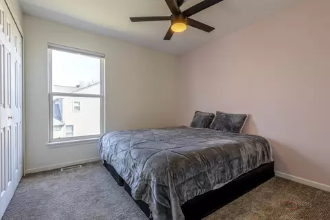 Bedroom - 2212 Baxter Ct, Elgin, IL 60123 photo 3 of 4
