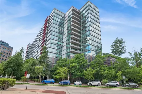 800 Elgin Rd #812, Evanston, IL 60201