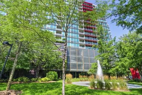 800 Elgin Rd #812, Evanston, IL 60201