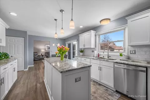 Kitchen - Undisclosed, Algonquin, IL 60102 photo 6 of 6