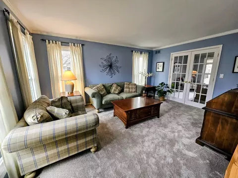 Living - Undisclosed, Algonquin, IL 60102 photo 1 of 1