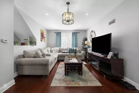 Living - 7504 Claridge Dr #E, Bridgeview, IL 60455 photo 2 of 2