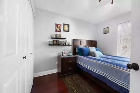 Bedroom - 7504 Claridge Dr #E, Bridgeview, IL 60455 photo 2 of 3