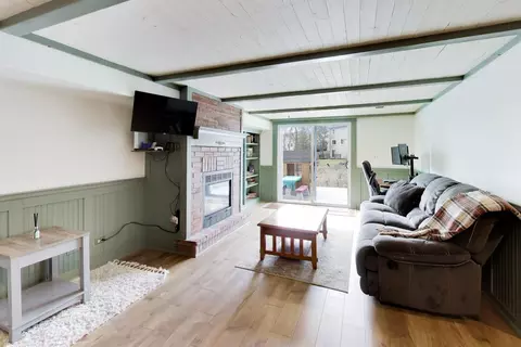 Other - 5083 Chambers Dr, Hoffman Estates, IL 60010 photo 3 of 8