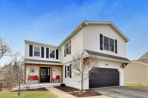 5083 Chambers Dr, Hoffman Estates, IL 60010
