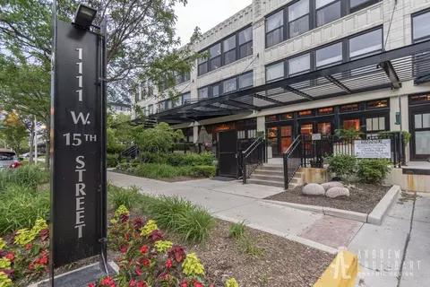 1111 W 15th St #123, Chicago, IL 60608
