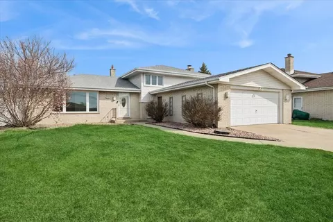 7546 Halesia Ct, Orland Park, IL 60462