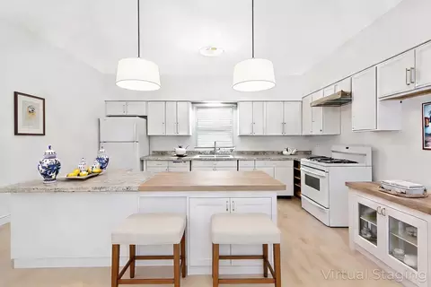 Kitchen - 832 E 153 St, Phoenix, IL 60426 photo 1 of 3