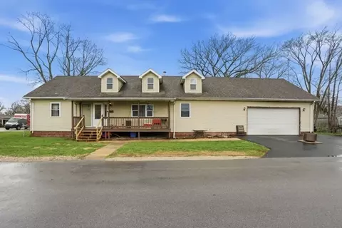 421 Nobes Ave, Lockport, IL 60441