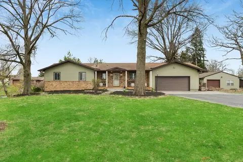 11755 Coon Hunters Rd, Blue Grass, IA 52726