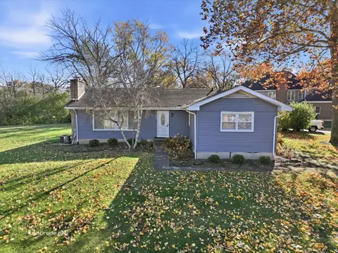 1519 Foothill Dr, Wheaton, IL 60189 photo 3