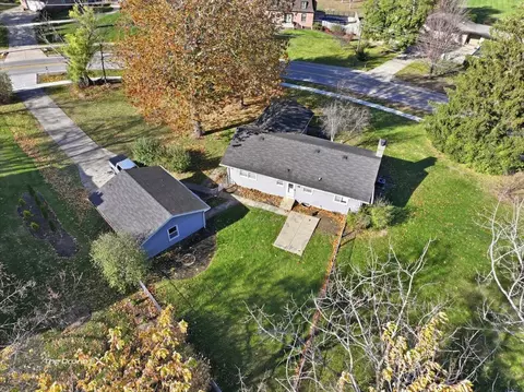 1519 Foothill Dr, Wheaton, IL 60189 photo 2