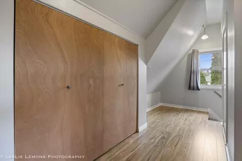 Entry Way - 221 69th St, Darien, IL 60561 photo 3 of 3