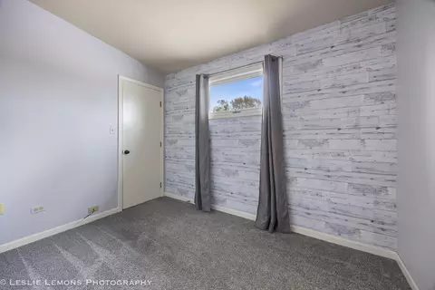 Bedroom - 221 69th St, Darien, IL 60561 photo 4 of 4