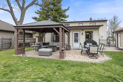 Exterior - 221 69th St, Darien, IL 60561 photo 2 of 5