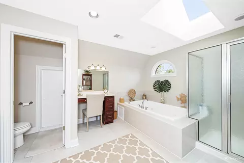 Bath - 21359 Saddle Ln, Mokena, IL 60448 photo 3 of 6