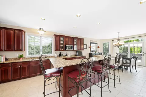 Kitchen - 21359 Saddle Ln, Mokena, IL 60448 photo 1 of 5